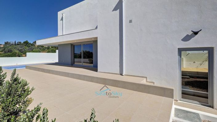 Image No.19-3 Bed House for sale