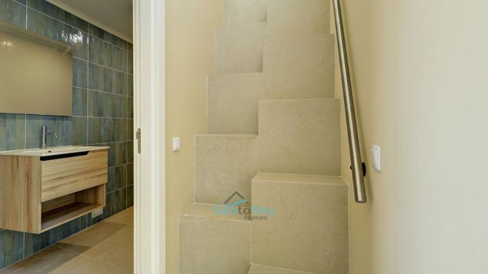 Image No.23-3 Bed House for sale