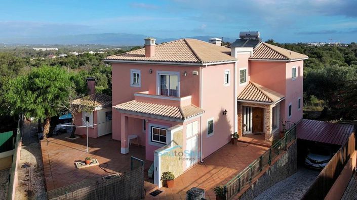 Image No.3-4 Bed House for sale