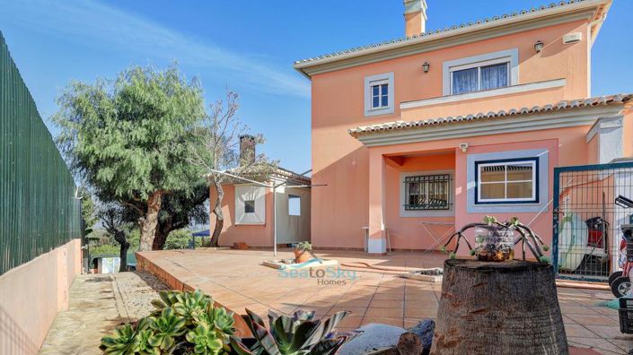 Image No.24-4 Bed House for sale