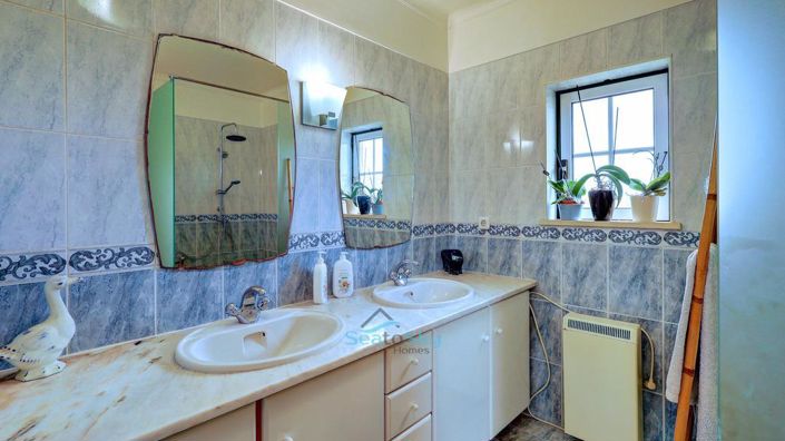 Image No.38-4 Bed House for sale