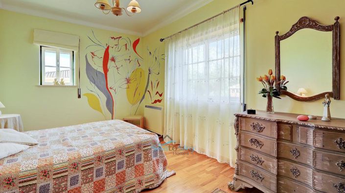 Image No.48-4 Bed House for sale