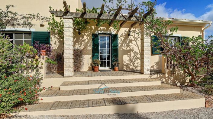 Image No.7-3 Bed House for sale