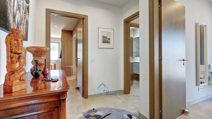 Image No.40-4 Bed House for sale