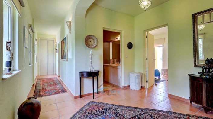 Image No.42-4 Bed House for sale