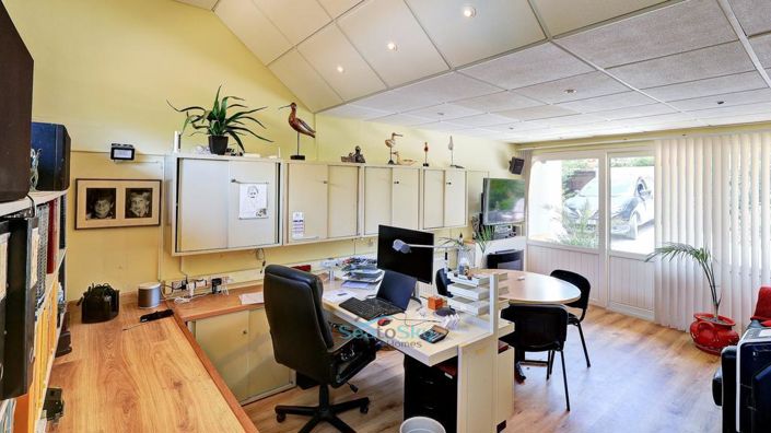 Image No.54-4 Bed House for sale