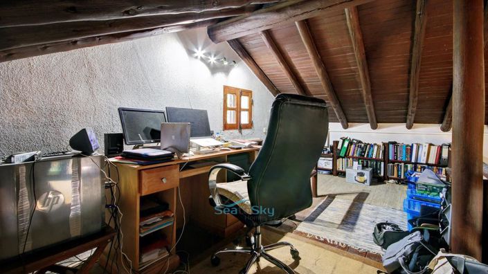 Image No.14-3 Bed House for sale