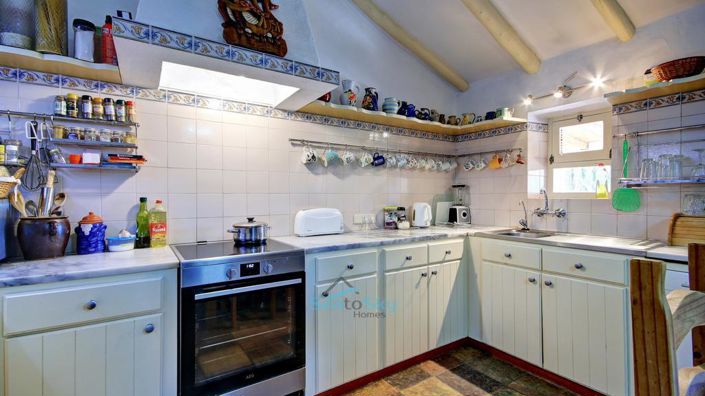 Image No.40-3 Bed House for sale