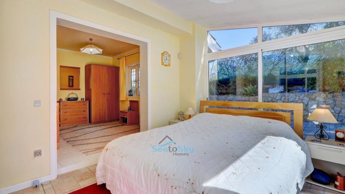 Image No.31-5 Bed House for sale