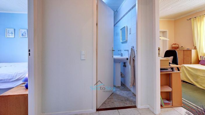 Image No.39-5 Bed House for sale