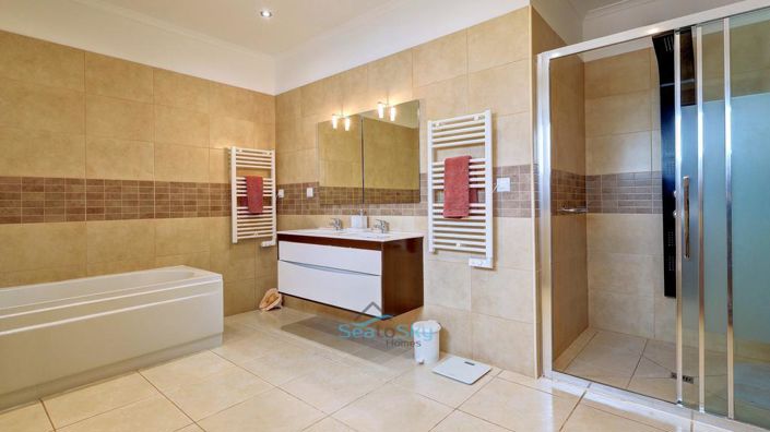 Image No.28-2 Bed House for sale