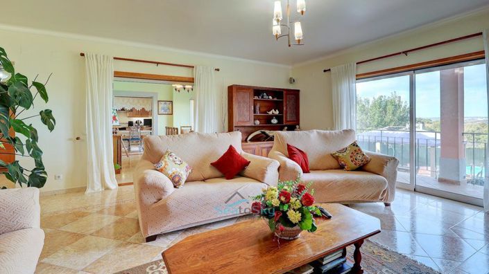 Image No.11-4 Bed House for sale