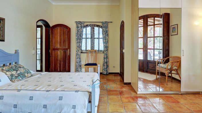 Image No.39-5 Bed House for sale