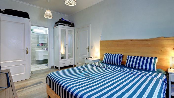 Image No.45-3 Bed House for sale