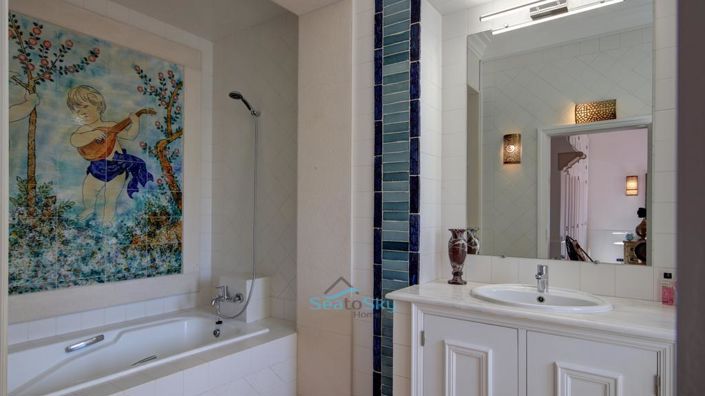 Image No.28-5 Bed House for sale