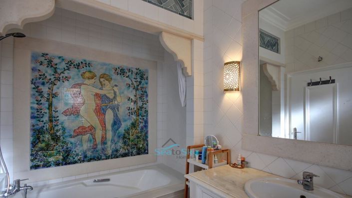 Image No.48-5 Bed House for sale