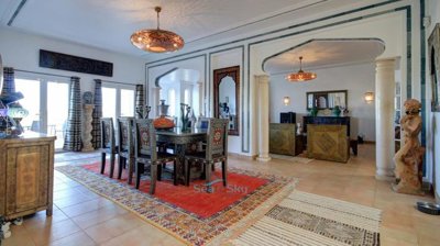 spacious living area