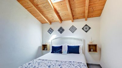 bedroom with skylight for stargazing