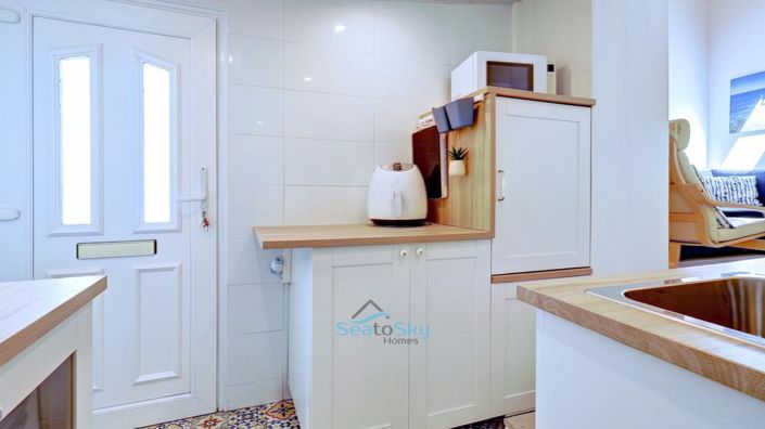 Image No.18-1 Bed House for sale