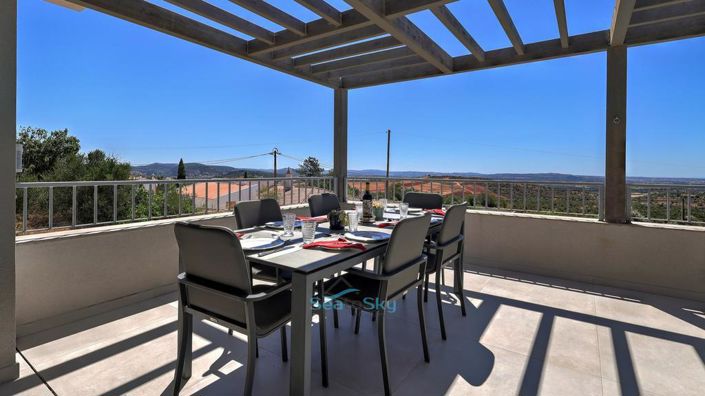 Image No.16-4 Bed House for sale