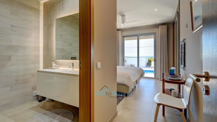 Image No.46-4 Bed House for sale