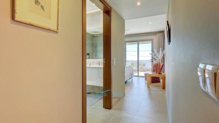 Image No.49-4 Bed House for sale