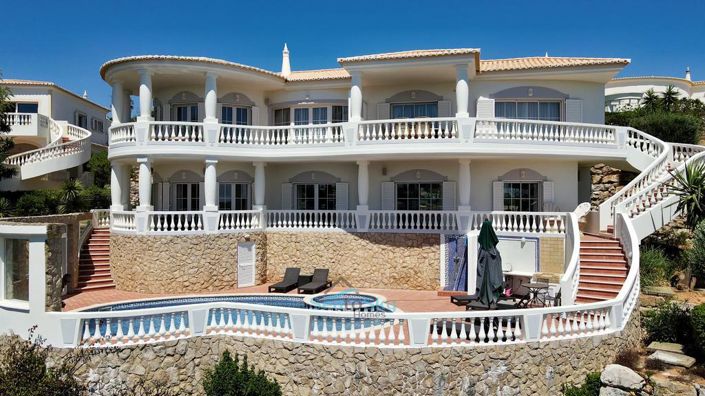 Image No.26-5 Bed House for sale