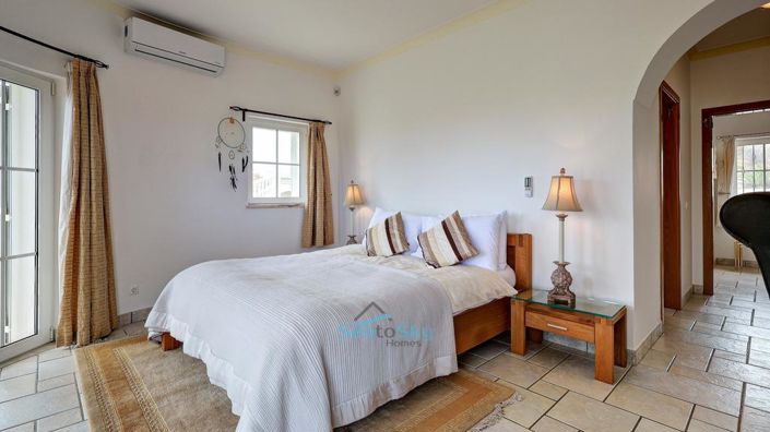 Image No.28-5 Bed House for sale