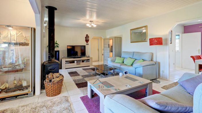 Image No.38-5 Bed House for sale