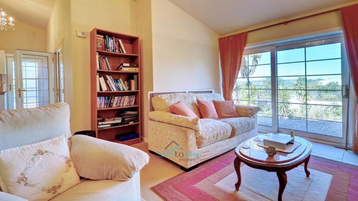 Image No.45-5 Bed House for sale