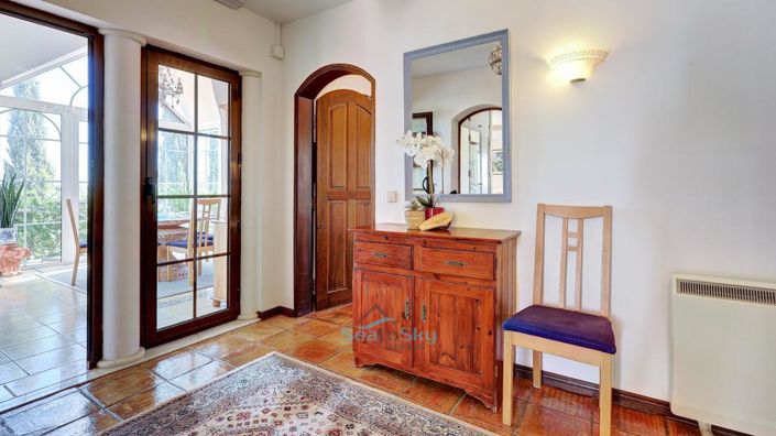 Image No.11-5 Bed House for sale