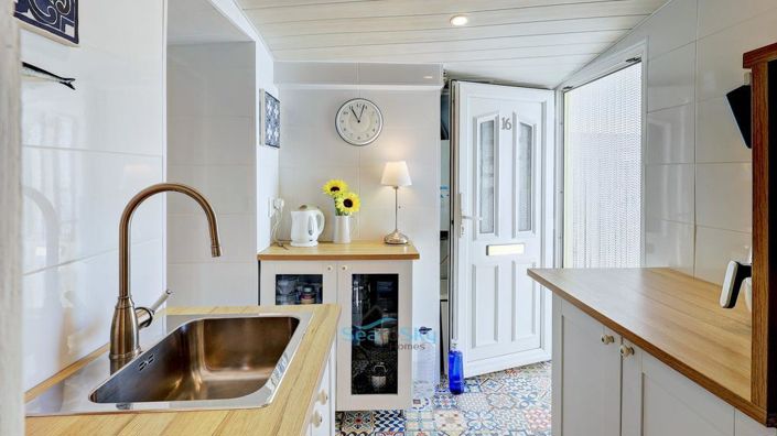 Image No.7-1 Bed House for sale