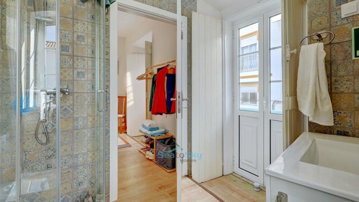 Image No.27-3 Bed House for sale