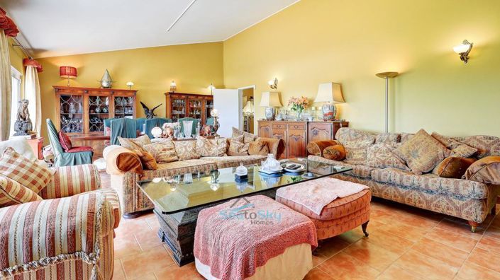 Image No.15-3 Bed House for sale