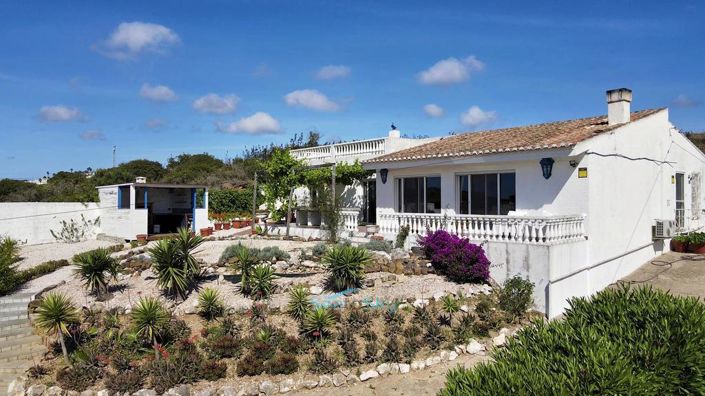 Image No.3-3 Bed House for sale