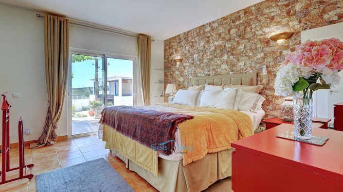 Image No.32-3 Bed House for sale