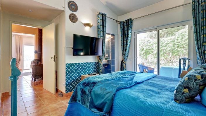 Image No.42-3 Bed House for sale