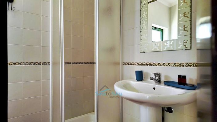 Image No.22-4 Bed Apartment for sale