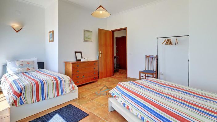 Image No.25-4 Bed Apartment for sale