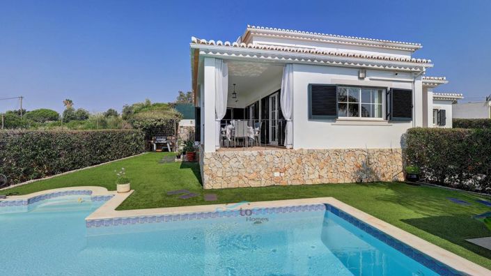 Image No.18-4 Bed House for sale