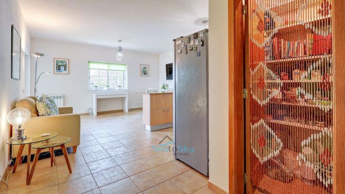 Image No.21-4 Bed House for sale
