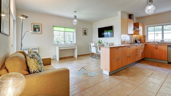 Image No.22-4 Bed House for sale