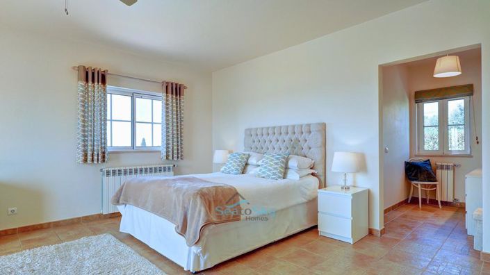 Image No.43-4 Bed House for sale