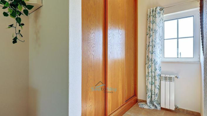 Image No.53-4 Bed House for sale