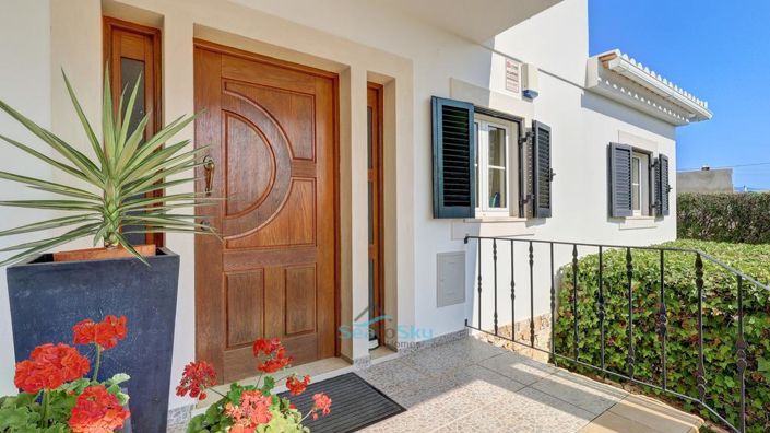 Image No.7-4 Bed House for sale