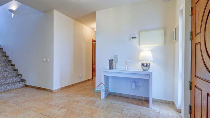 Image No.8-4 Bed House for sale