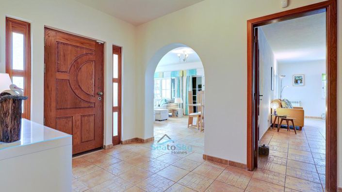 Image No.9-4 Bed House for sale