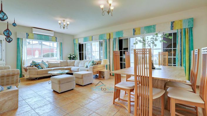 Image No.10-4 Bed House for sale