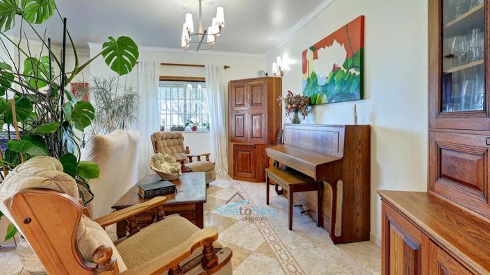 Image No.7-4 Bed House for sale