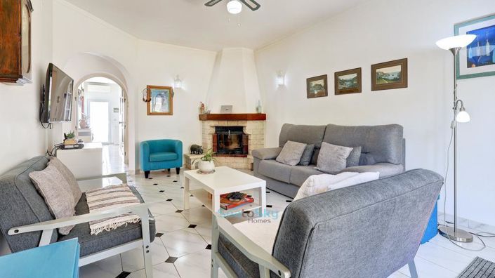 Image No.14-2 Bed House for sale